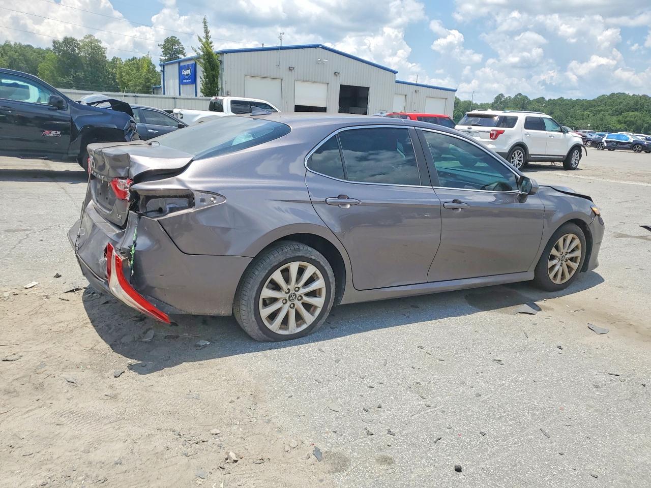 2019 TOYOTA CAMRY LE — снимка 3