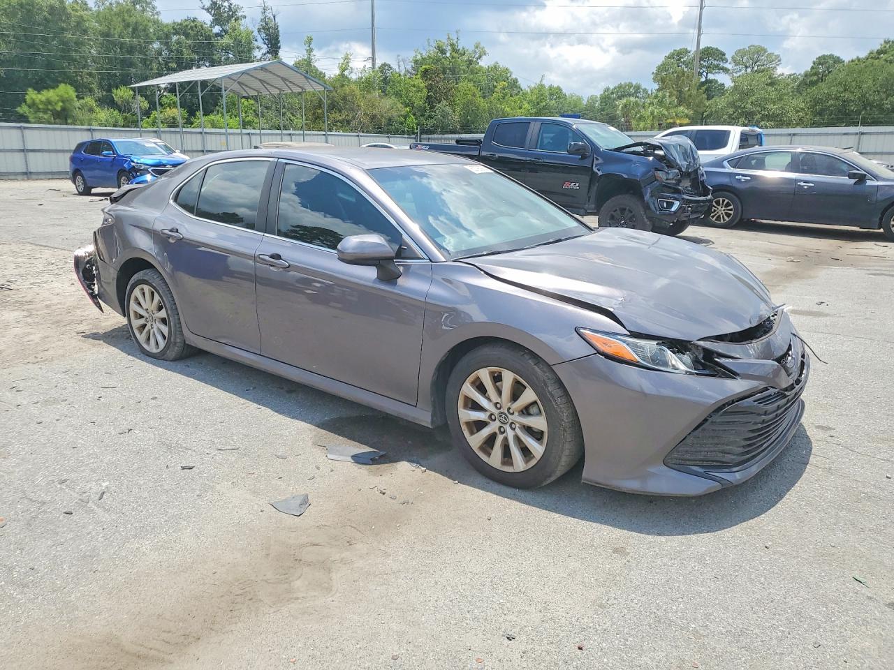 2019 TOYOTA CAMRY LE — снимка 4
