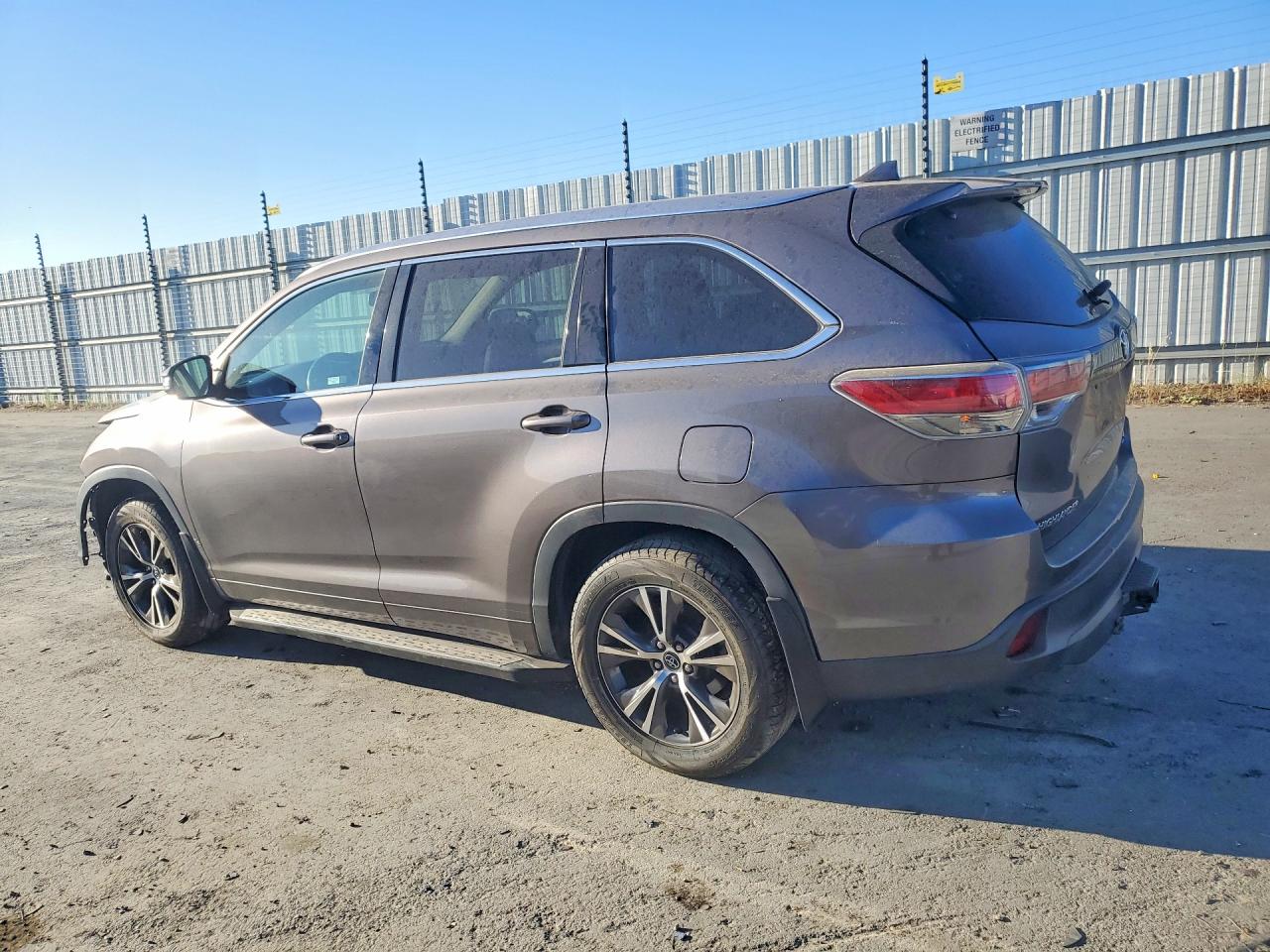 2016 TOYOTA HIGHLANDER XLE — снимка 2