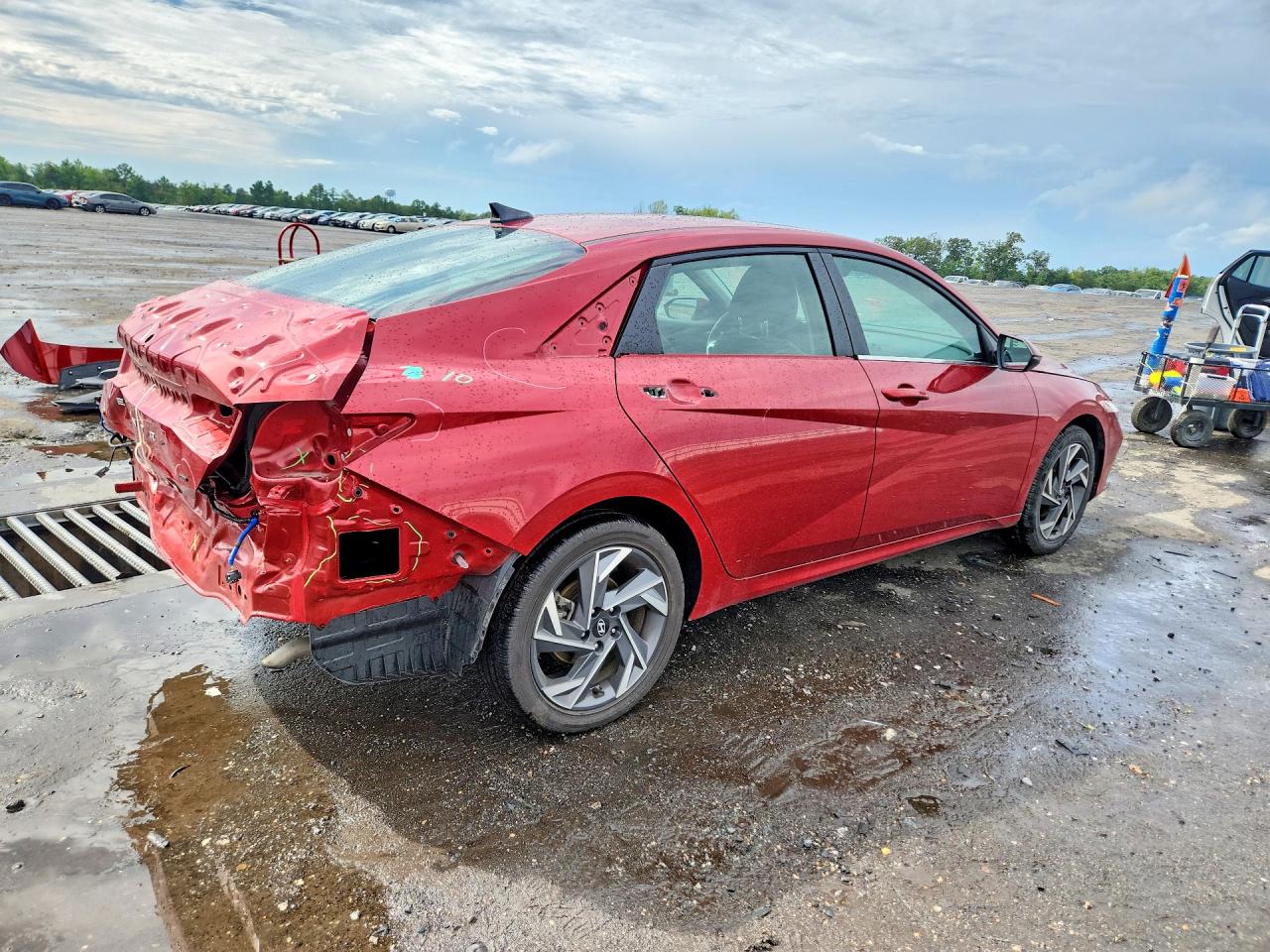 2025 HYUNDAI ELANTRA LIMITED — снимка 3