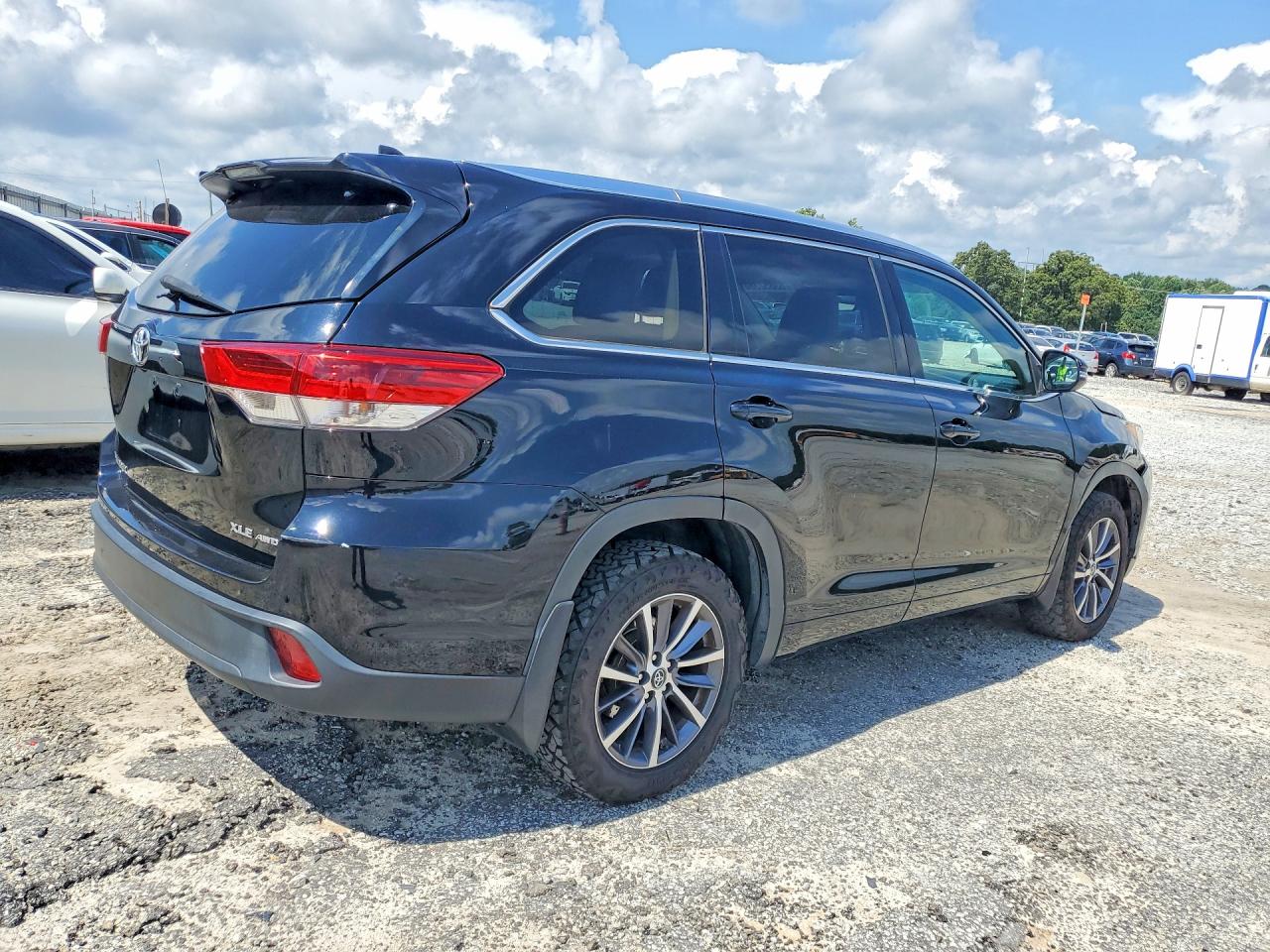 2018 TOYOTA HIGHLANDER XLE — снимка 3