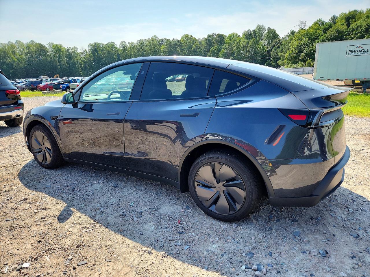 2026 TESLA MODEL Y — снимка 2