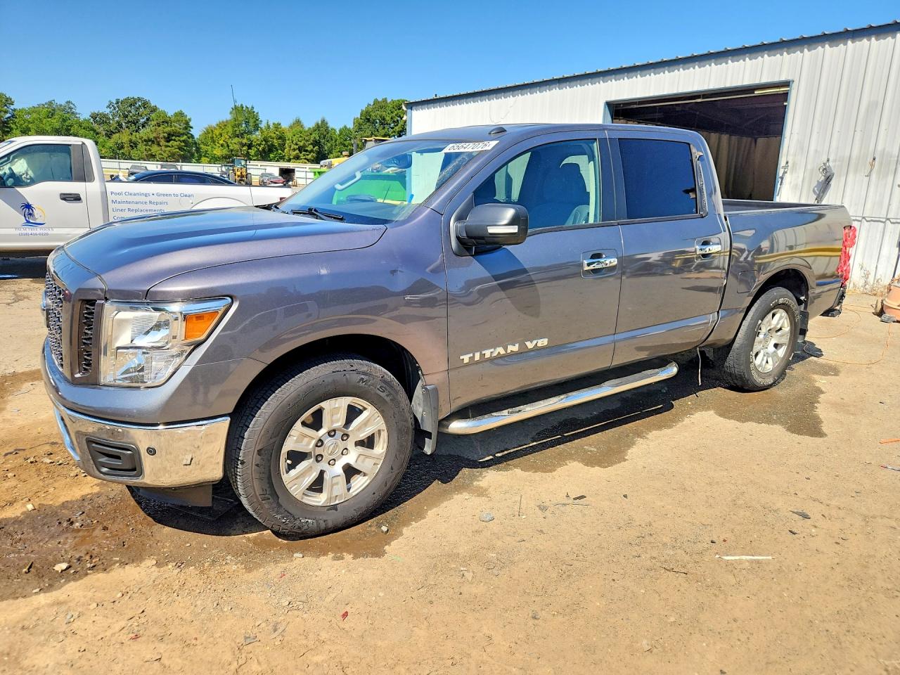 2019 NISSAN TITAN SV