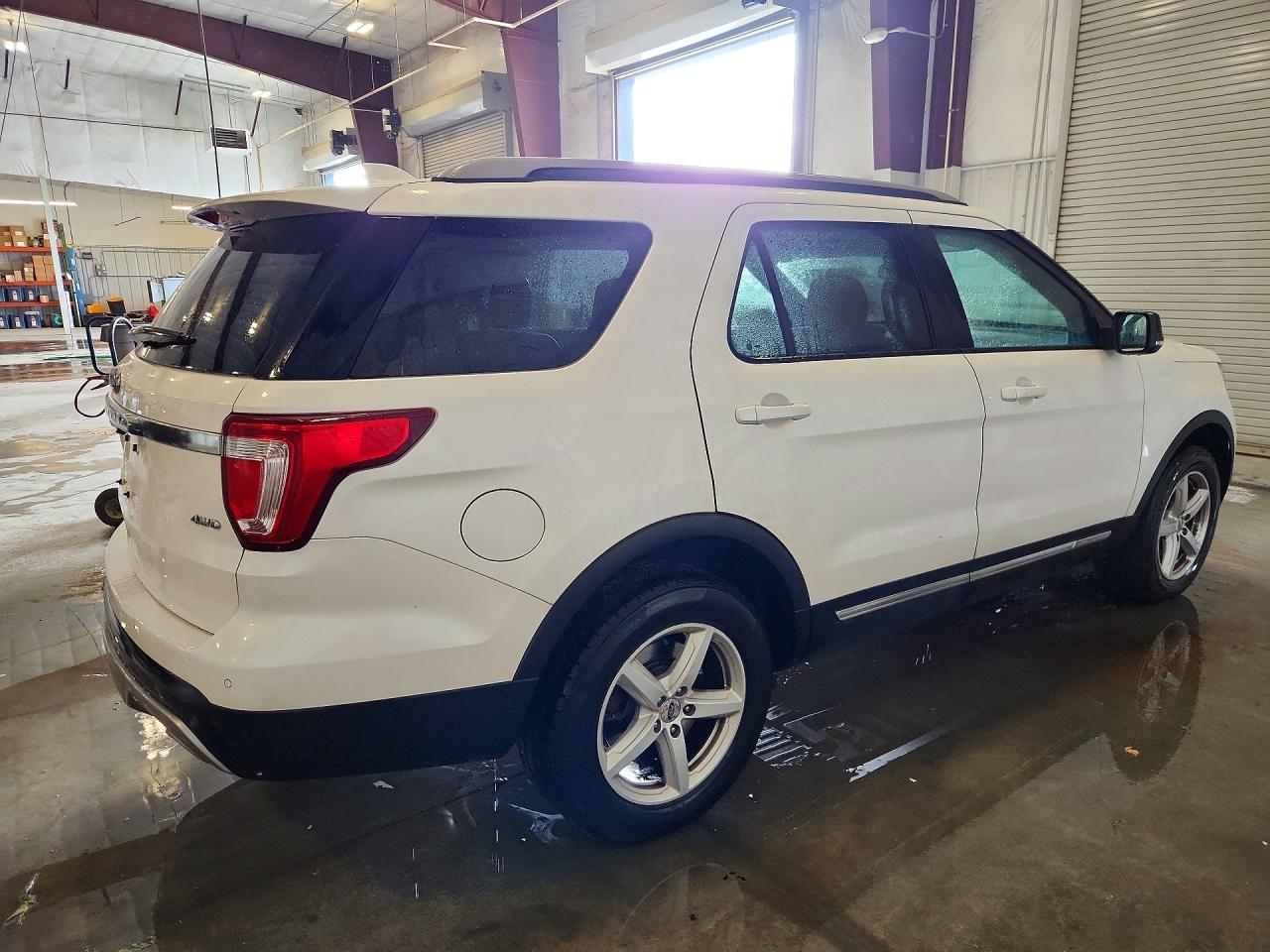 2017 FORD EXPLORER XLT — снимка 3