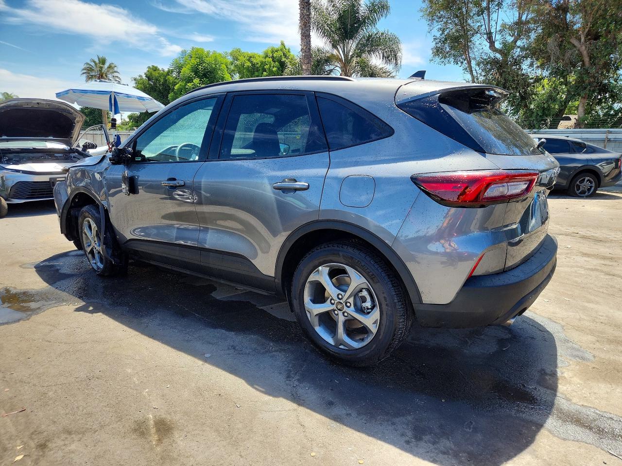 2026 FORD ESCAPE ST LINE — photo 2