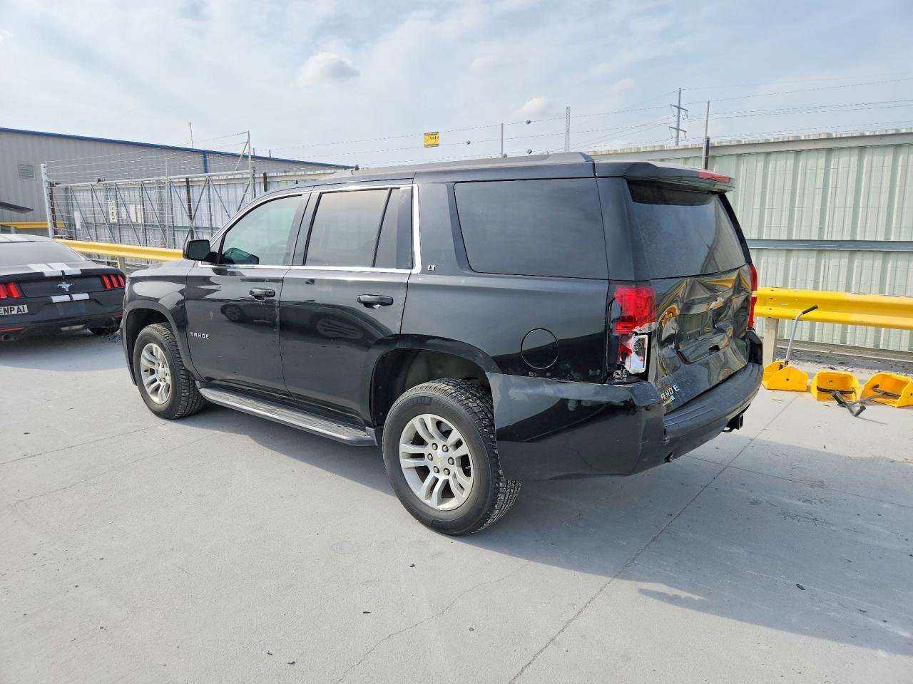 2016 CHEVROLET TAHOE C1500 LT — снимка 2
