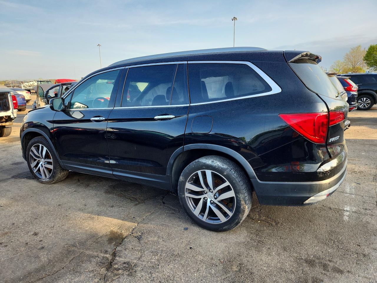 2016 HONDA PILOT ELITE — снимка 2