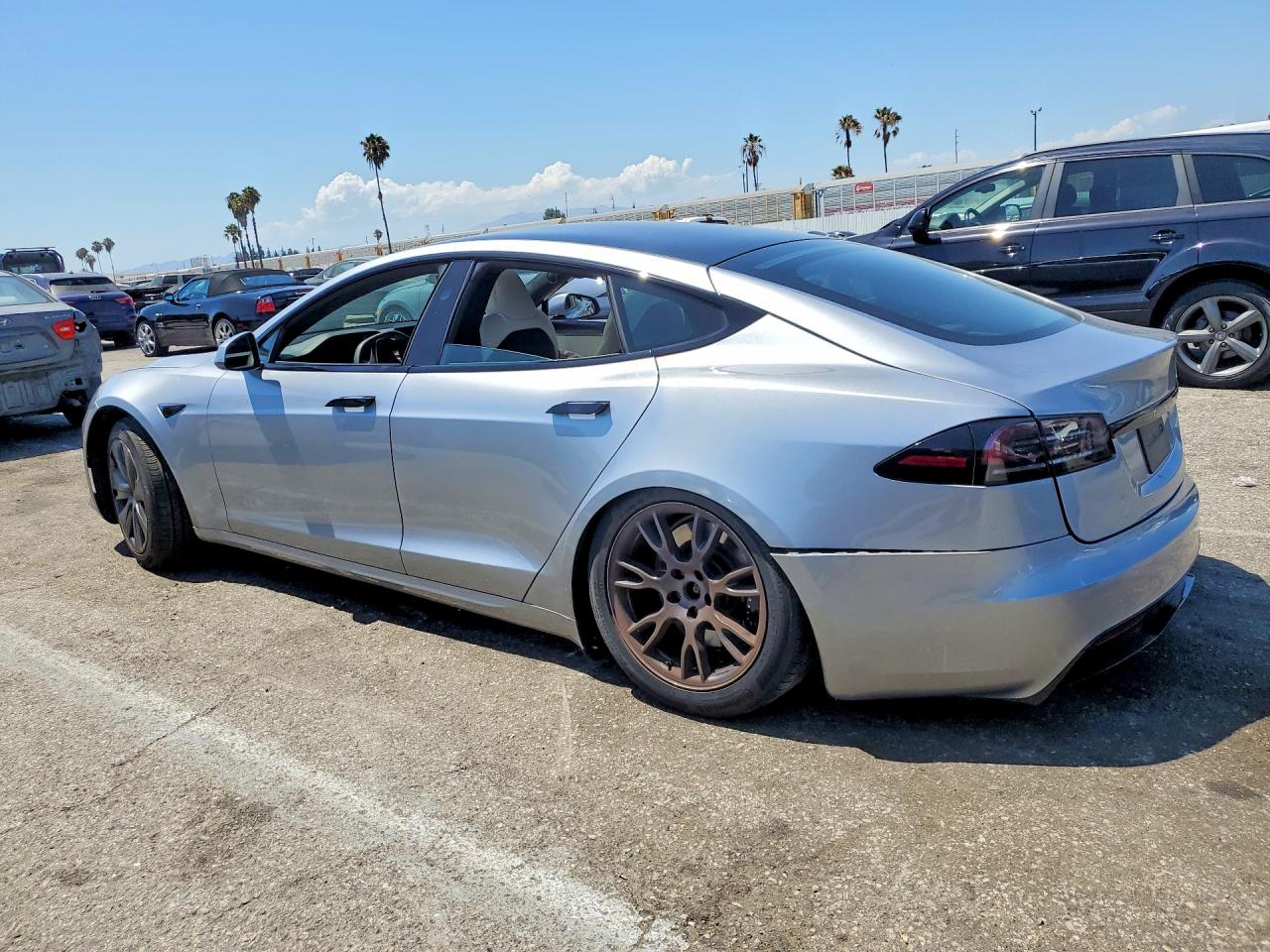2025 TESLA MODEL S — снимка 2