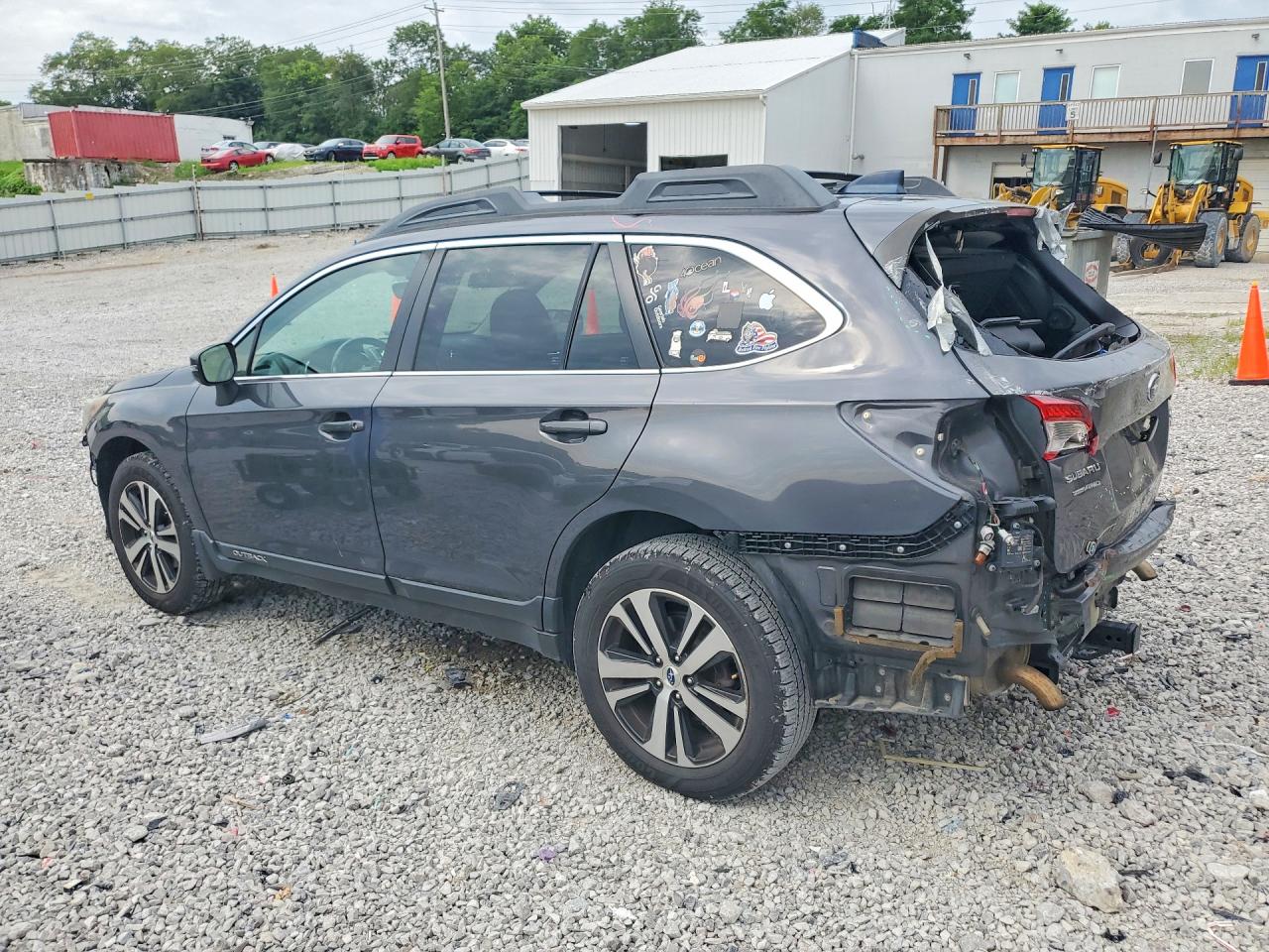2018 SUBARU OUTBACK 3.6R LIMITED — снимка 2