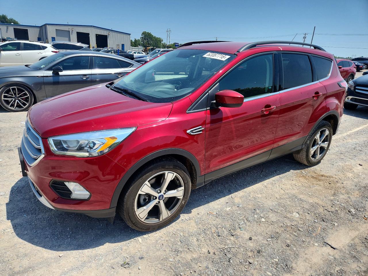2017 FORD ESCAPE SE