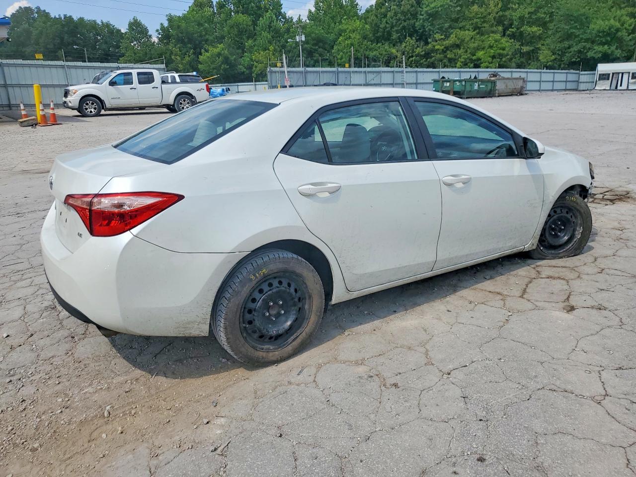 2017 TOYOTA COROLLA LE — снимка 3