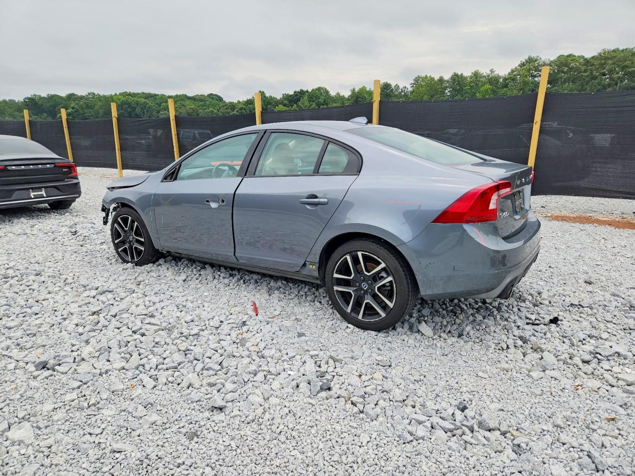2017 VOLVO S60 — снимка 2