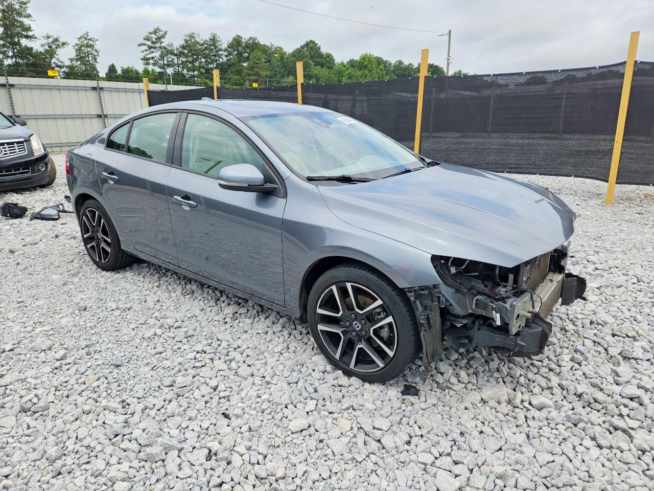 2017 VOLVO S60 — снимка 4