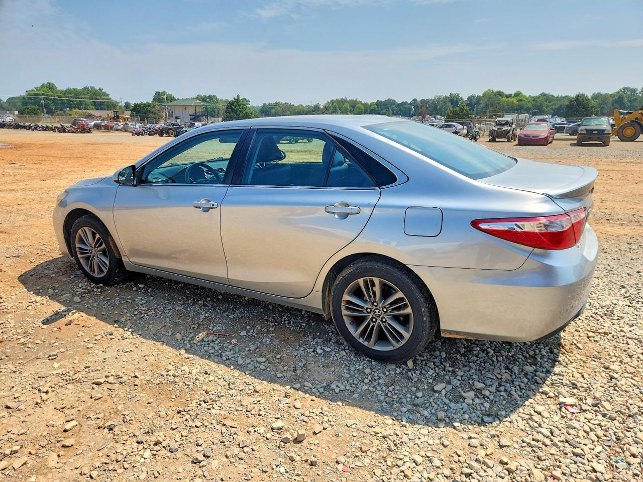 2017 TOYOTA CAMRY SE — снимка 2