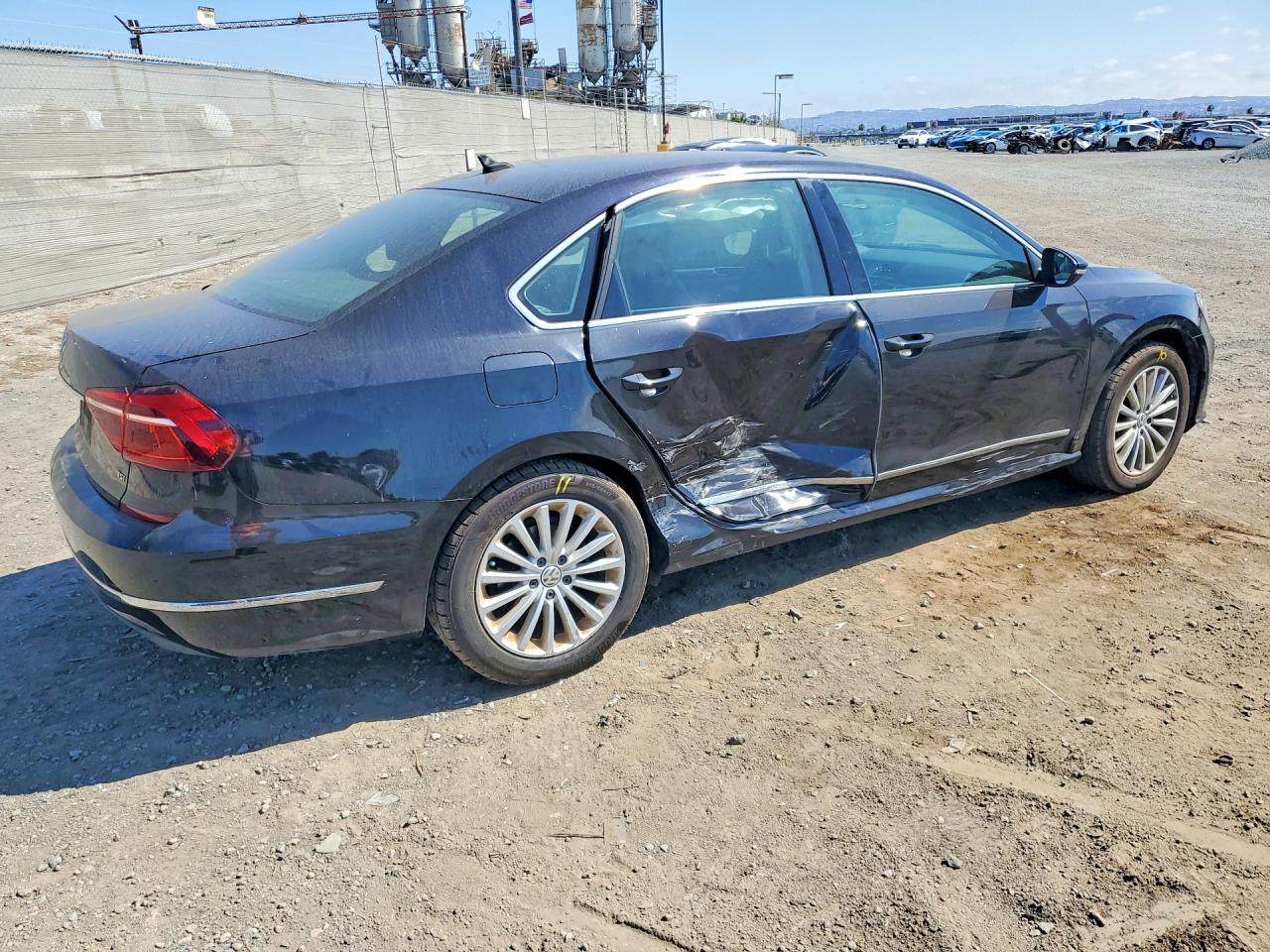2017 VOLKSWAGEN PASSAT SE — снимка 3