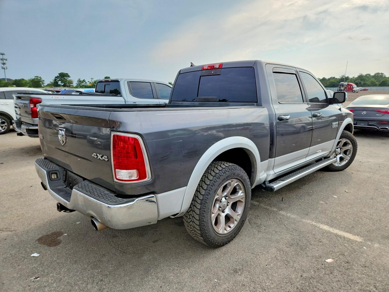 2016 RAM 1500 LARAMIE — снимка 3