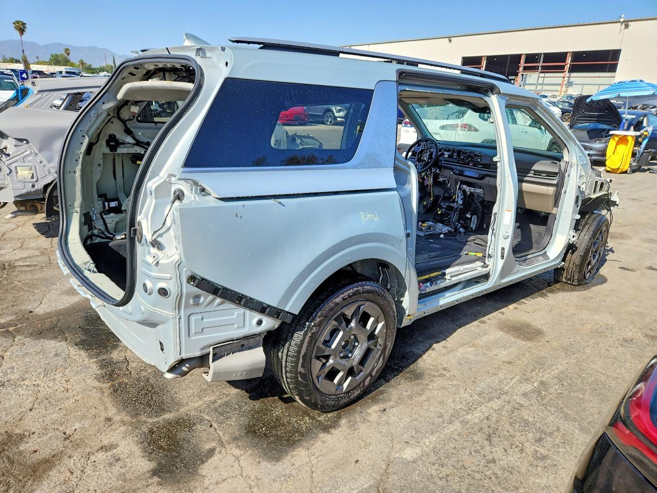 2026 KIA CARNIVAL HYBRID EX — снимка 3