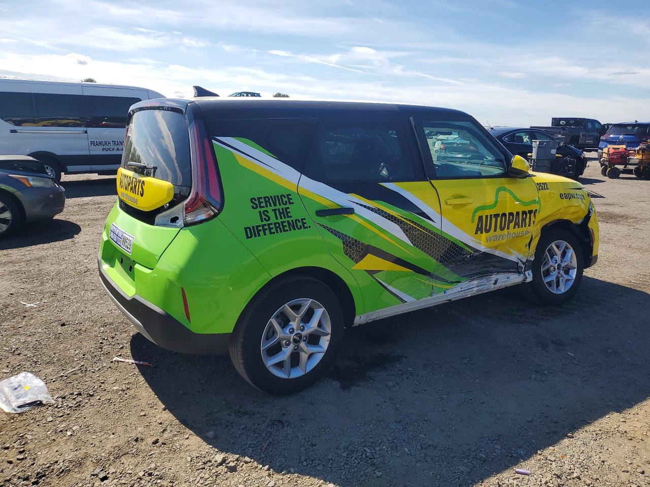 2025 KIA SOUL LX — photo 3