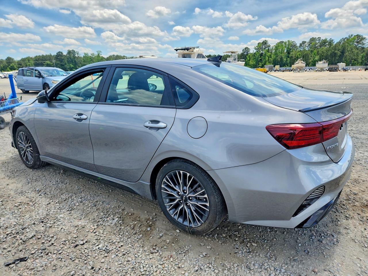 2023 KIA FORTE GT LINE — снимка 2