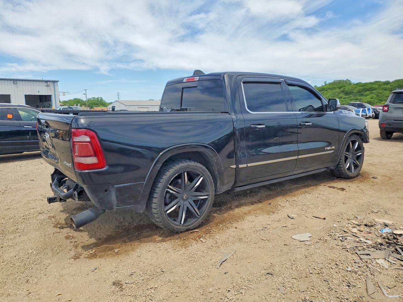 2019 RAM 1500 LIMITED — снимка 3