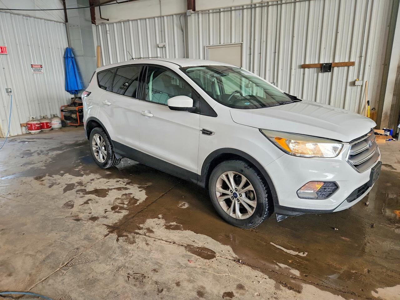 2017 FORD ESCAPE SE — снимка 4