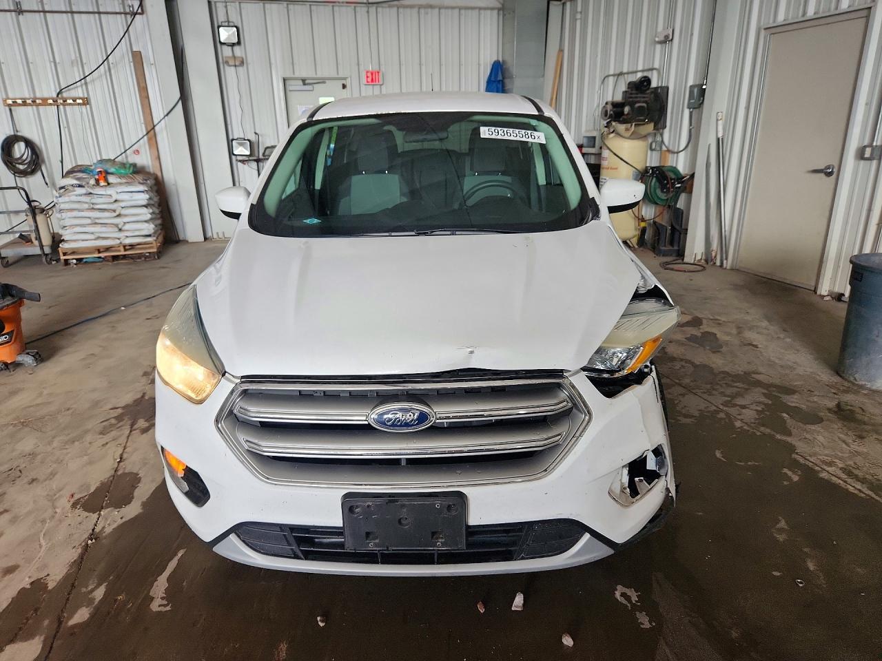 2017 FORD ESCAPE SE — снимка 5