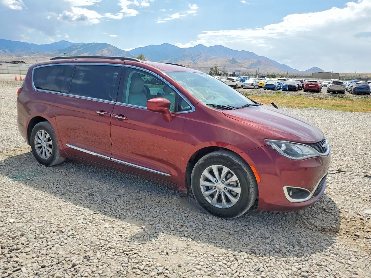 2017 CHRYSLER PACIFICA TOURING L — снимка 4