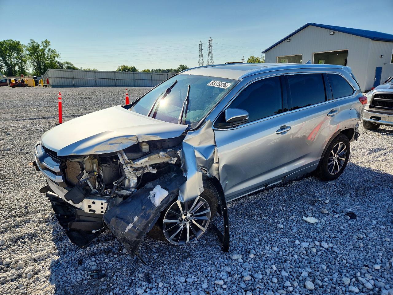 2018 TOYOTA HIGHLANDER XLE