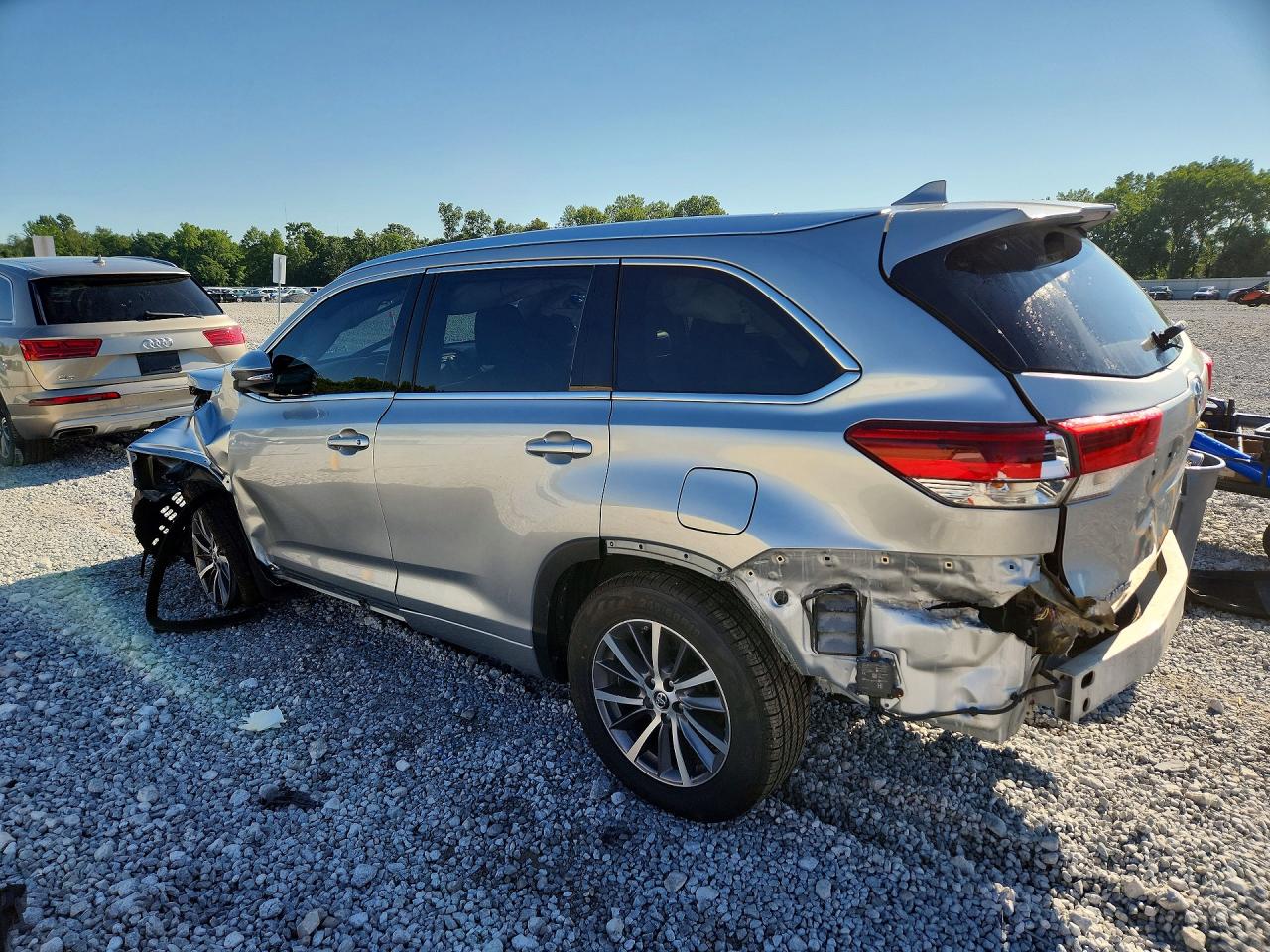 2018 TOYOTA HIGHLANDER XLE — снимка 2