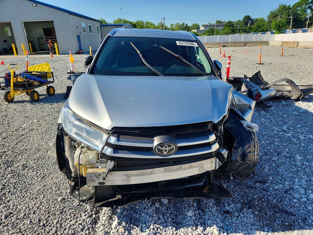 2018 TOYOTA HIGHLANDER XLE — снимка 5