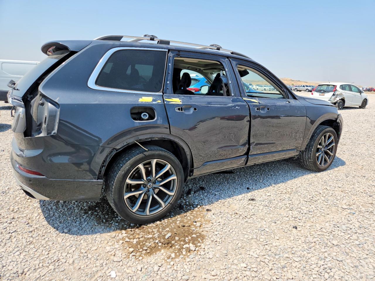 2017 VOLVO XC90 T6 — снимка 3