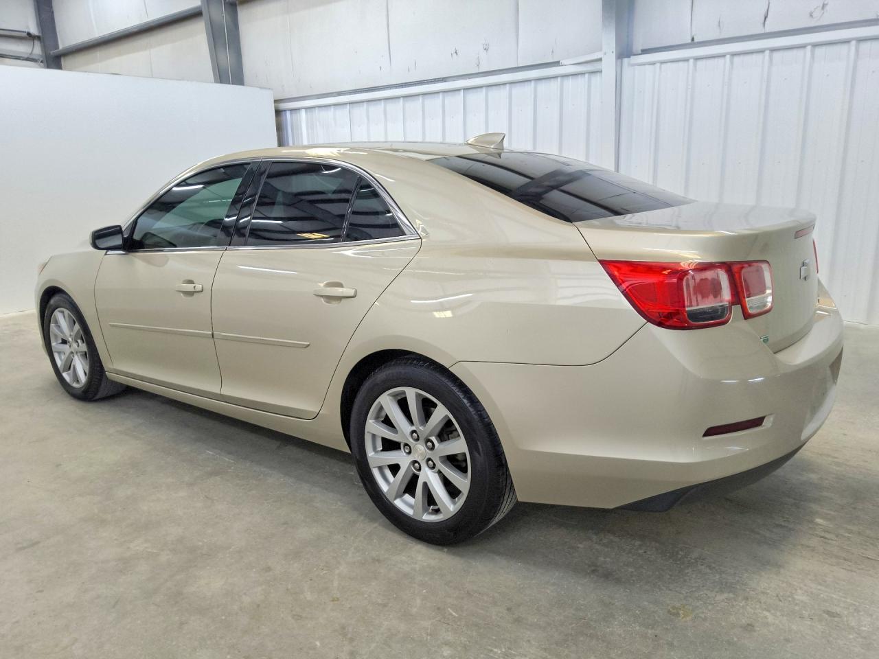 2015 CHEVROLET MALIBU 2LT — снимка 2