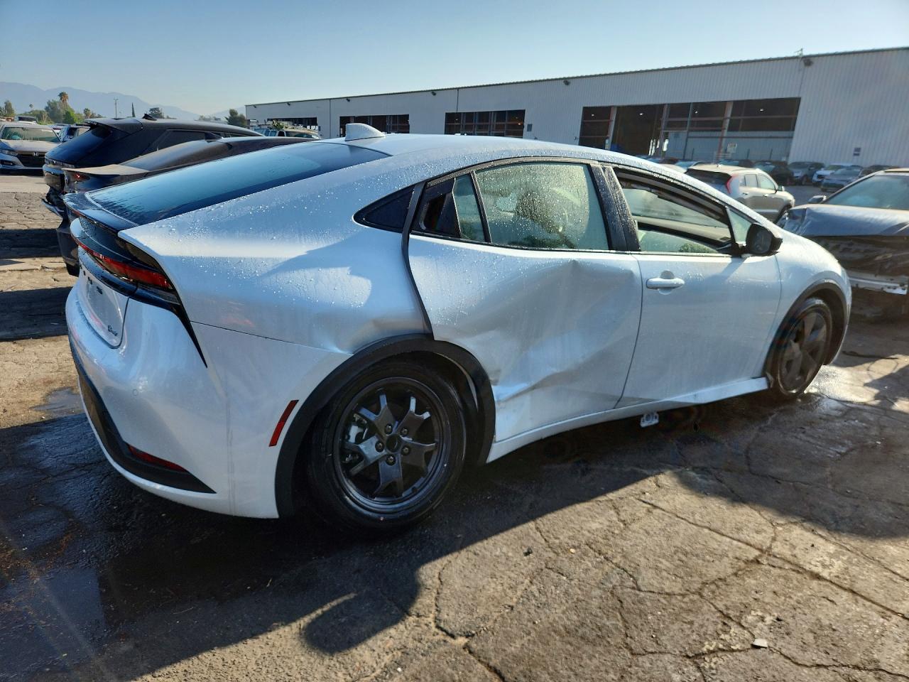 2025 TOYOTA PRIUS LE — снимка 3