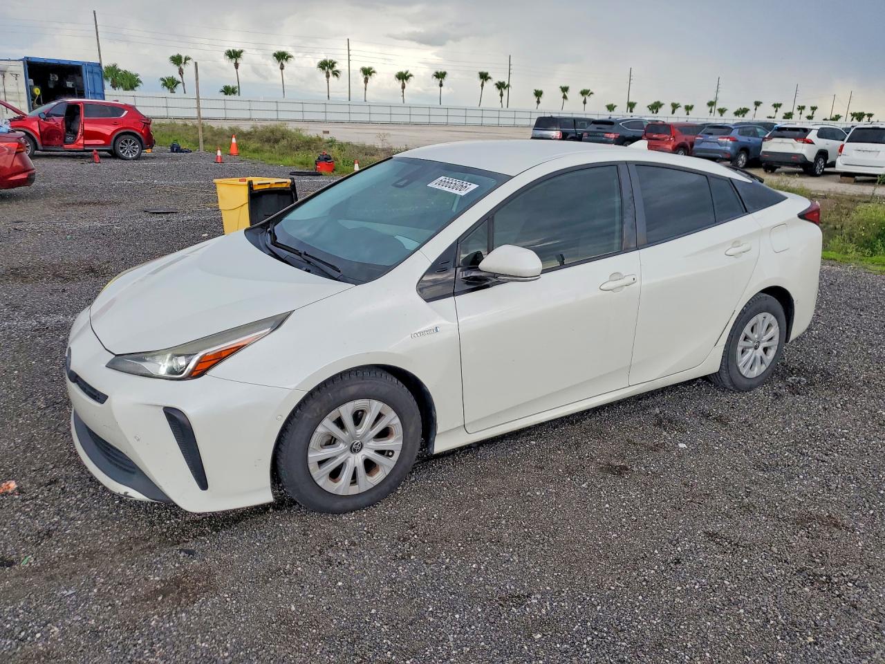 2019 TOYOTA PRIUS LE