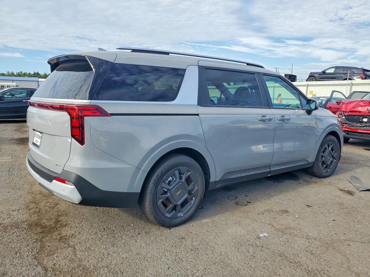 2026 KIA CARNIVAL EX — снимка 3