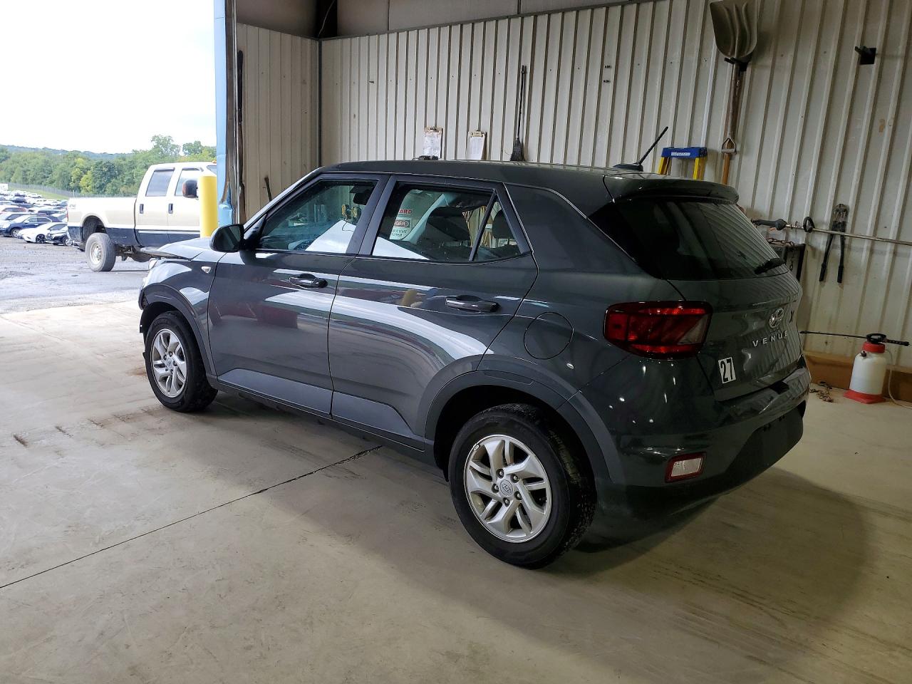 2026 HYUNDAI VENUE SE — photo 2