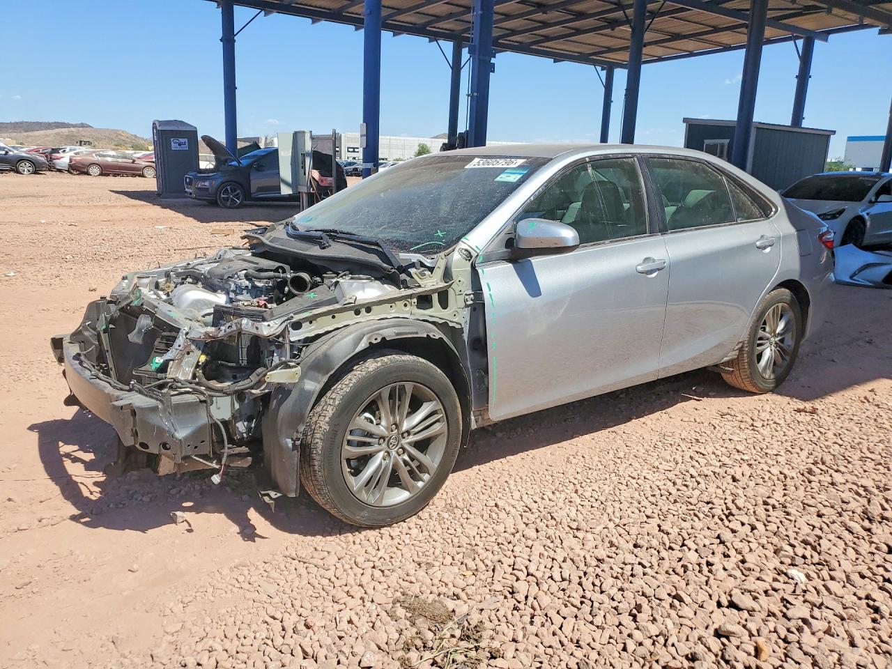 2016 TOYOTA CAMRY SE
