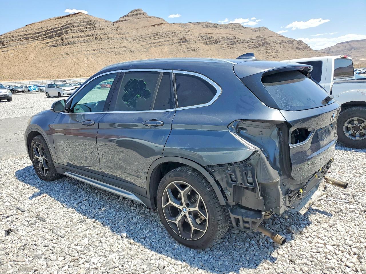 2017 BMW X1 SDRIVE28I — снимка 2