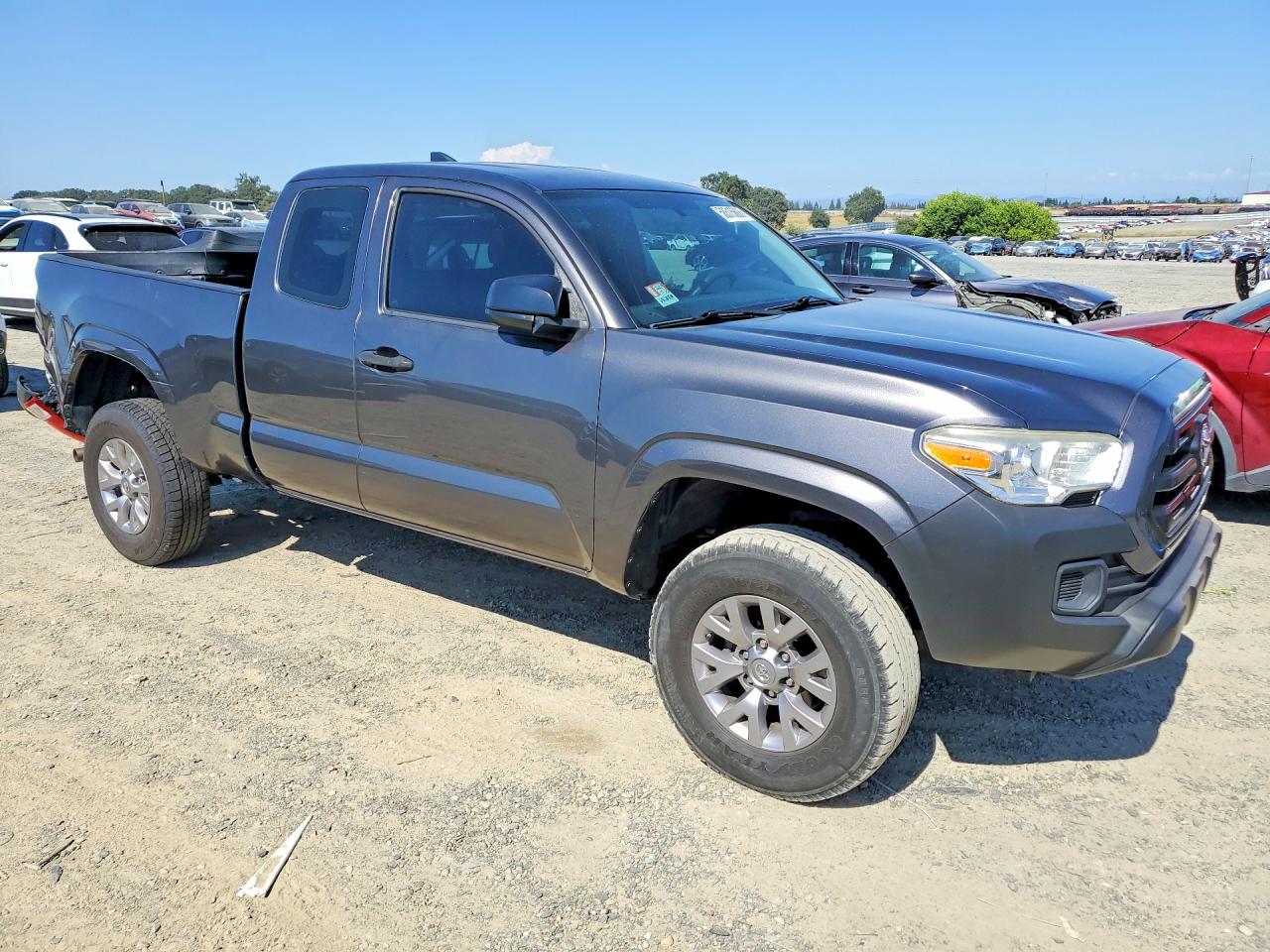 2017 TOYOTA TACOMA SR — снимка 4