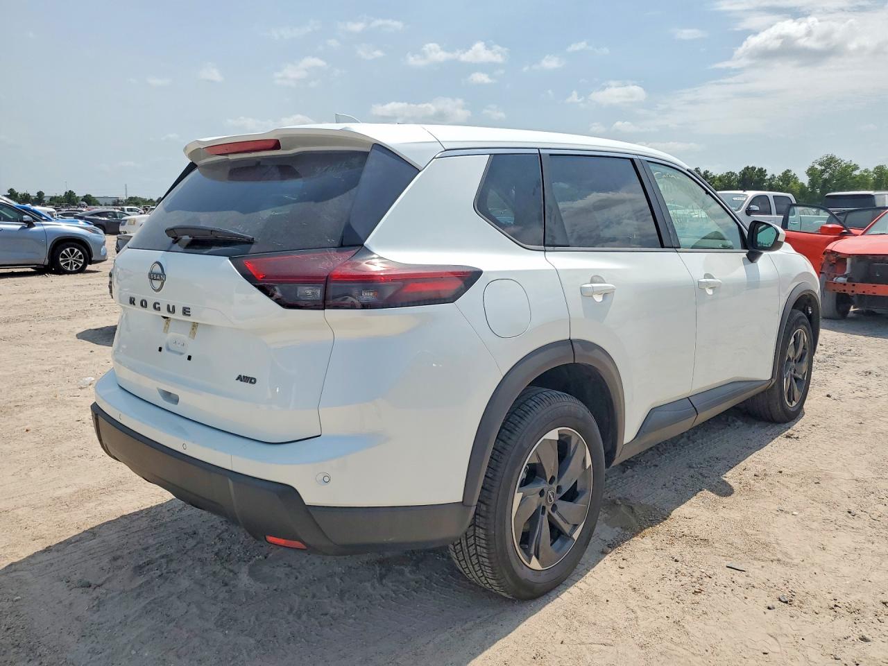 2025 NISSAN ROGUE SV — снимка 3