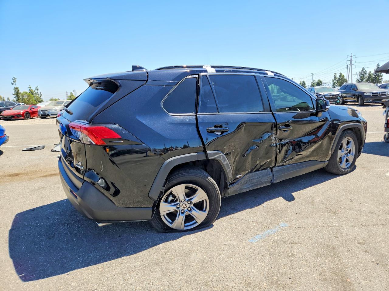 2022 TOYOTA RAV4 LE — снимка 3