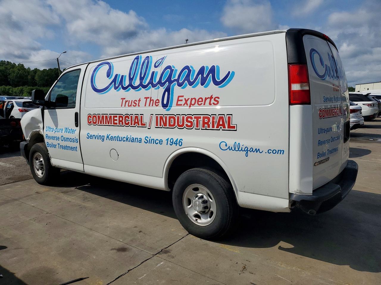 2019 CHEVROLET EXPRESS G2500 — снимка 2