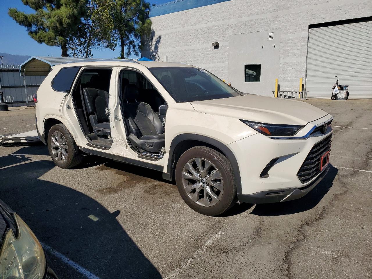 2024 TOYOTA GRAND HIGHLANDER LIMITED — снимка 4