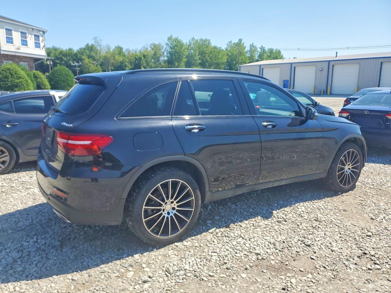 2016 MERCEDES-BENZ GLC 300 4MATIC — снимка 3