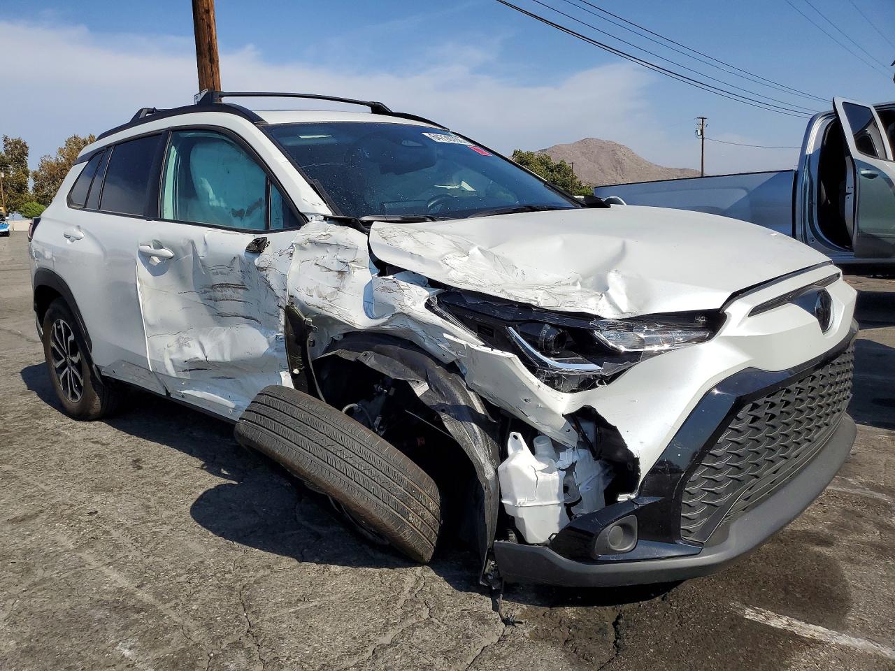 2025 TOYOTA COROLLA CROSS HYBRID SE — снимка 4