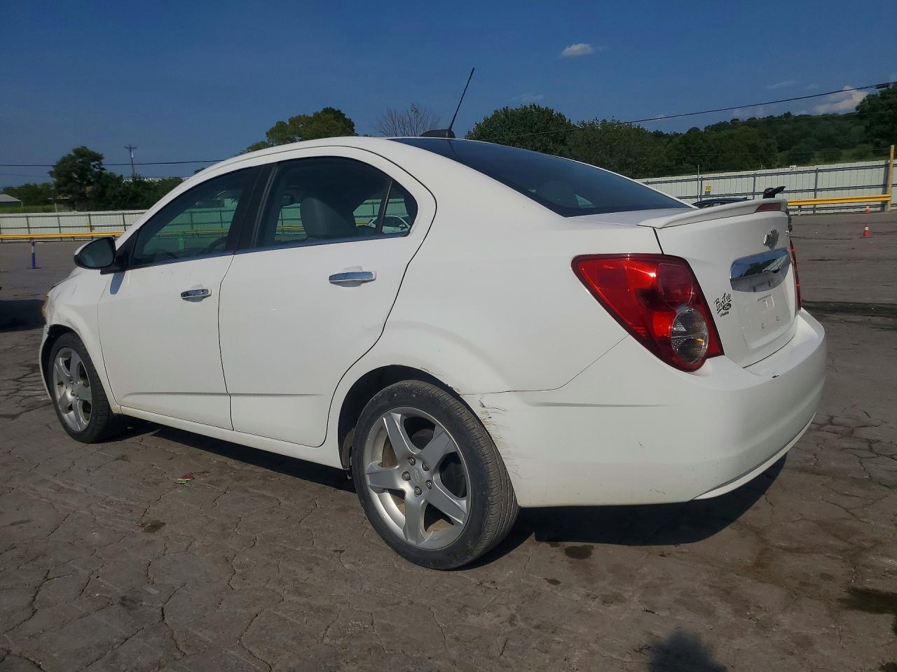 2015 CHEVROLET SONIC LTZ — снимка 2