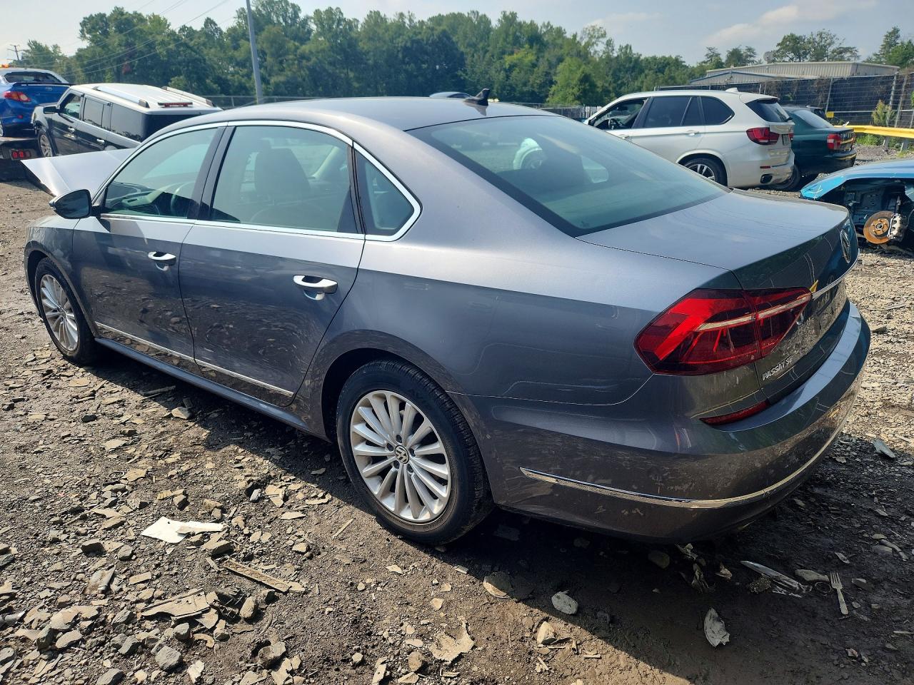 2017 VOLKSWAGEN PASSAT SE — снимка 2