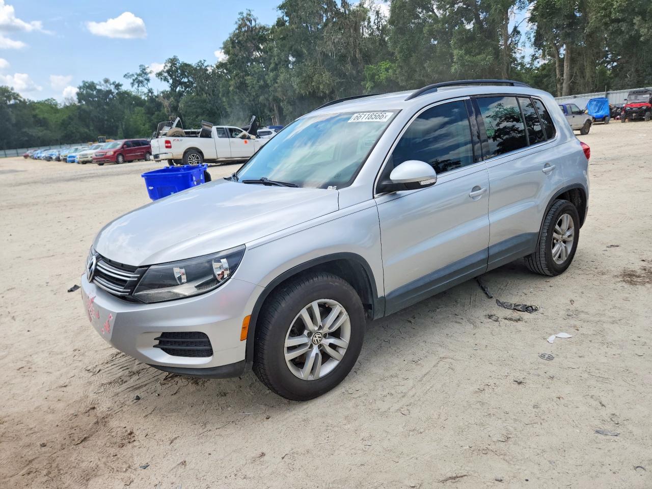 2015 VOLKSWAGEN TIGUAN S