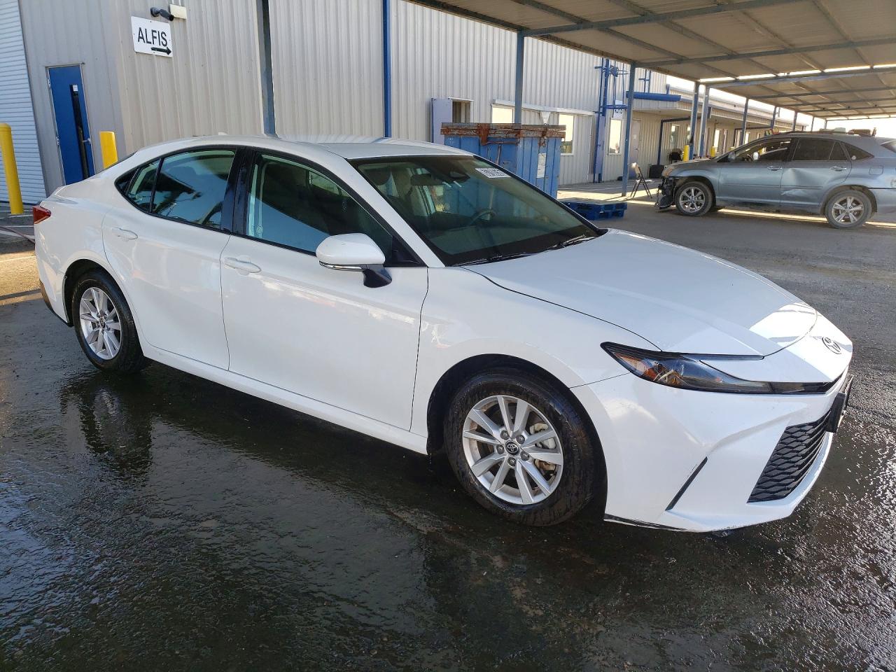 2025 TOYOTA CAMRY LE — снимка 4