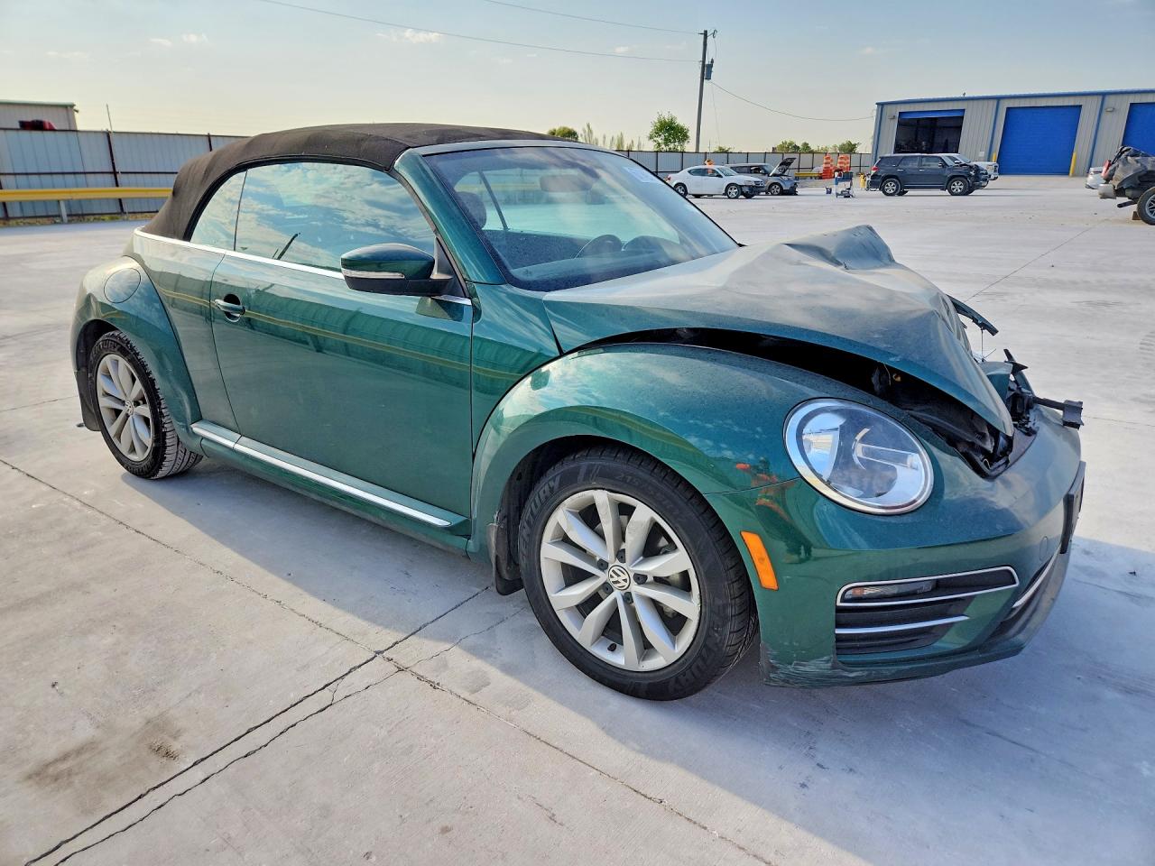 2017 VOLKSWAGEN BEETLE S/SE — снимка 4